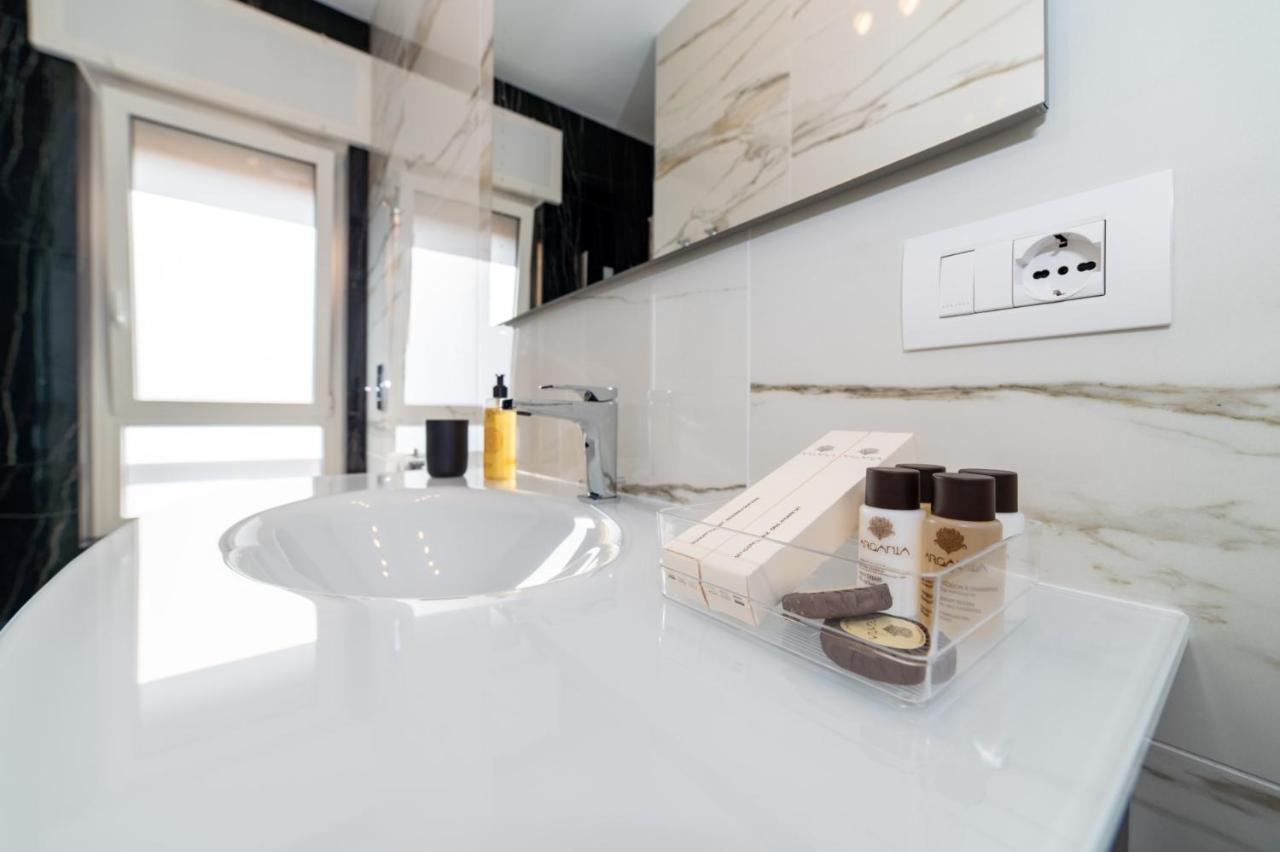 Les Suites Di Adi Apt Bari Esterno foto